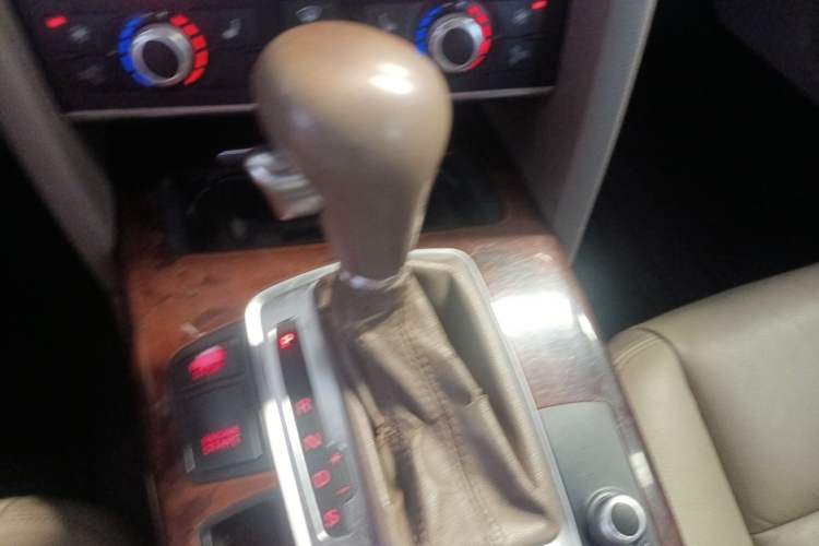 Used Audi A6L 2008 2.8 FSI Prestige Edition Gear Lever