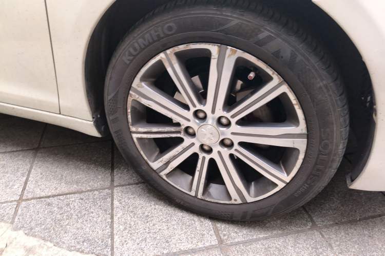 Used Peugeot 408 2014 1.8L Automatic Luxury Edition