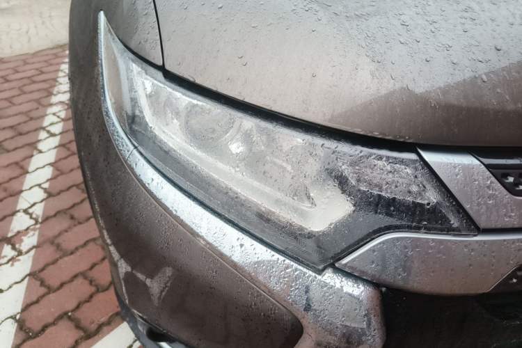 Used Mitsubishi Outlander 2019 2.0L Two-Wheel Drive Comfort Edition 5 Seats China V Standard Right Front Headlight