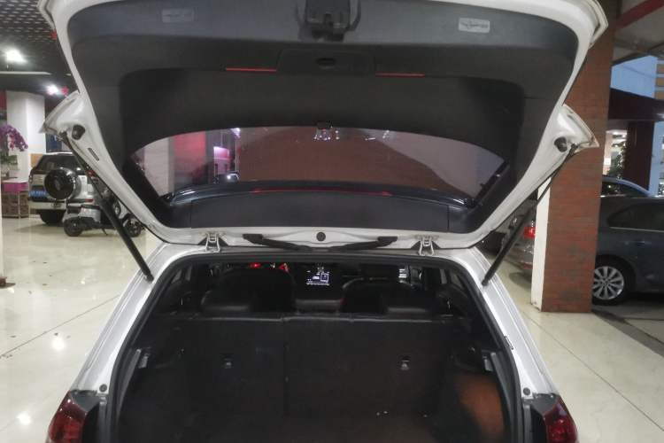 Used Volkswagen Golf GTI 2016 2.0 TSI GTI Trunk