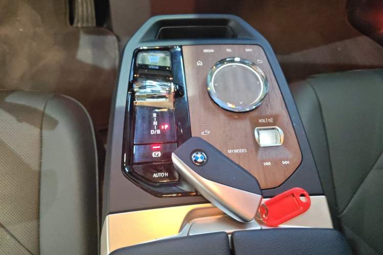 Used BMW iX 2023 Updated xDrive40