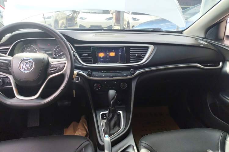 Used Buick GT 2021 Revised Version Flagship 1.5L Automatic Elite Edition Audio And AC Panel