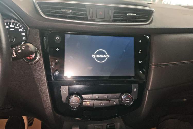 Used Nissan Qashqai 2021 2.0L CVT Flagship Edition
