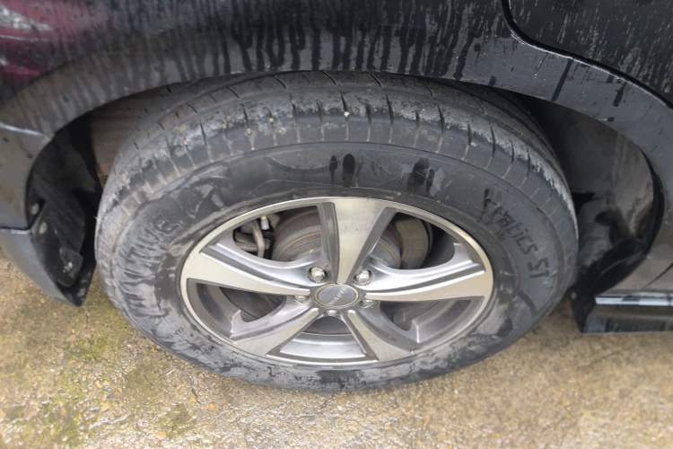 Used Haval H6 2016 Upgraded Model 1.5T Manual Two-Wheel Drive Elite Version Right Rear Wheel Hub