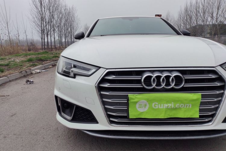 Used Audi A4L 2019 45 TFSI quattro Sport model China VI standard