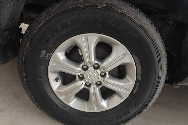 Used Nissan Navara 2017 2.5L Automatic 2WD Luxury Edition QR25