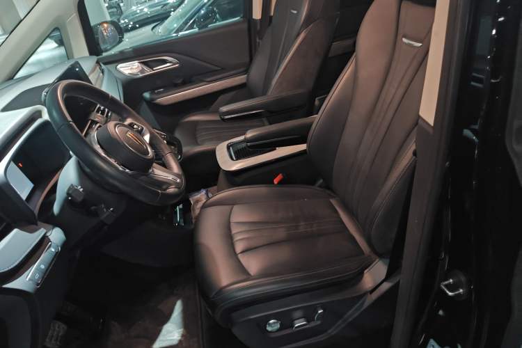 Used Hongqi HQ9 PHEV 2024 2.0T Four-Wheel Drive Business Edition
