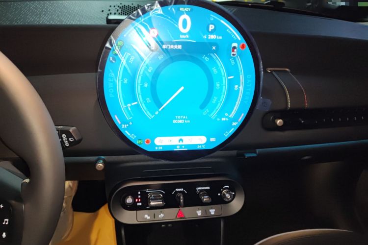 Used MINI Electric MINI COOPER 2025 456km COOPER E Classic Style
