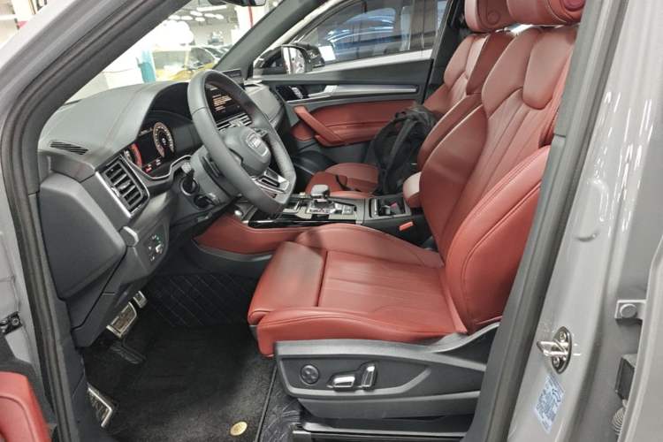 Used Audi Q5L 2025 quattro 45th Anniversary Edition 40 TFSI Luxury Dynamic Model