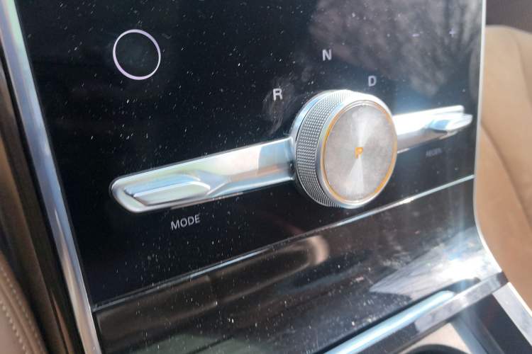 Used Roewe MARVEL X 2018 Rear-Drive Model Gear Lever