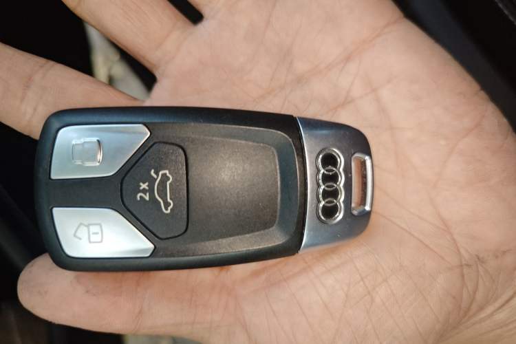 Used Audi A4L 2019 40 TFSI Ambition China VI