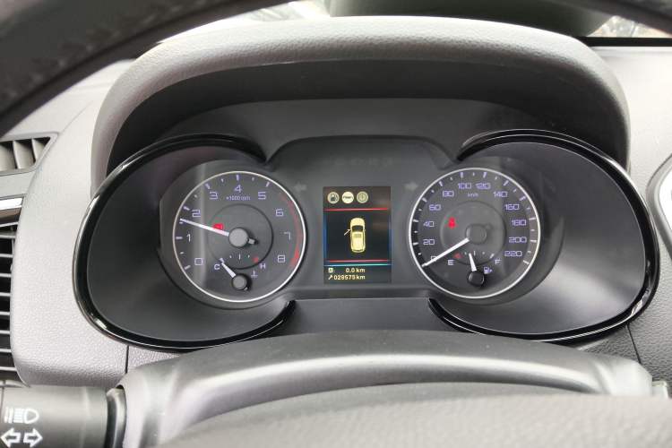 Used Dongfeng Aeolus AX5 2017 1.4T Manual Quyue Model