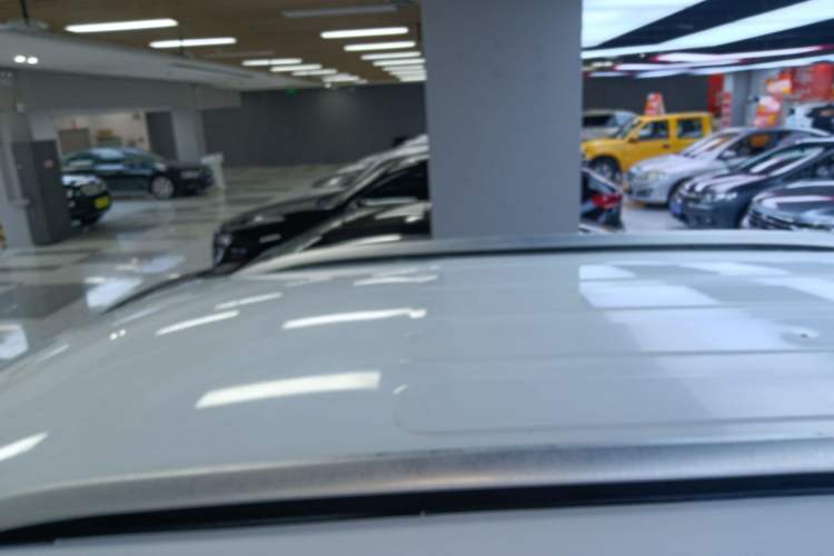 Used JMC Yusheng S350 2013 2.4T Automatic 2WD Diesel Luxury Edition 5 Seats
