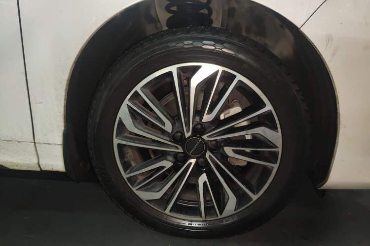 Used FORTHING Yacht 2022 1.5T DCT Chasing-the-Waves Edition
