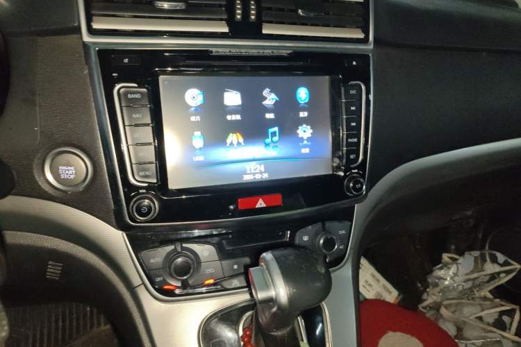 Used Haval H6 2016 Upgraded Model 1.5T Automatic Two-Wheel Drive Prestige Version