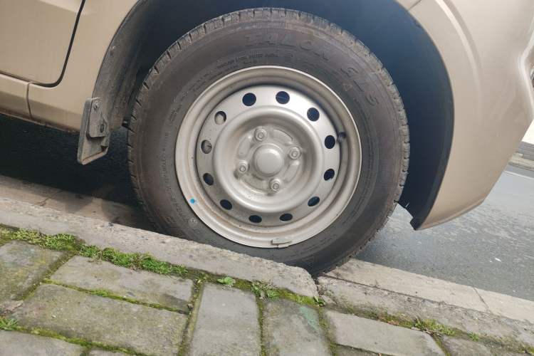 Used Wuling Hongguang V 2022 1.5L Jingqu Edition Electric-Assist LAR