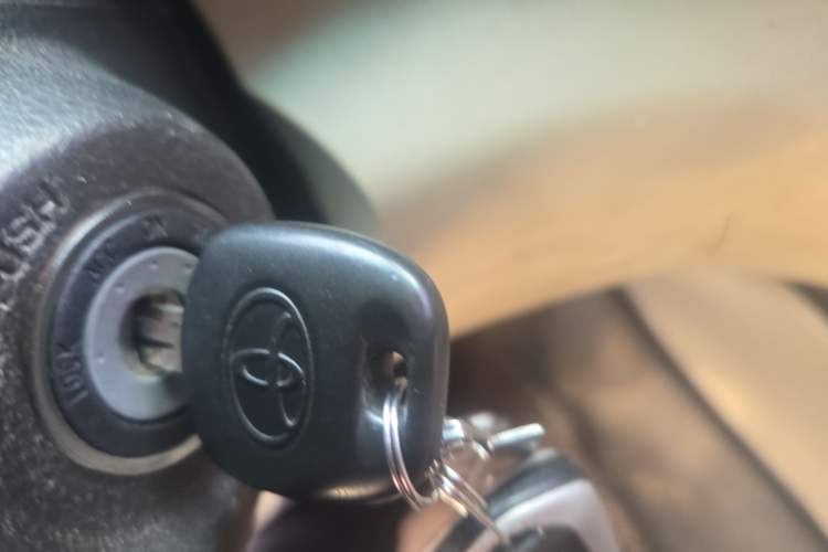 Used Toyota Highlander 2009 2.7L 2WD 7-Seater Elite Edition Vehicle Key