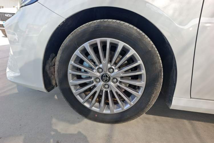 Used Toyota Camry 2024 Dual-Motor 2.0 HGVP Luxury Edition
