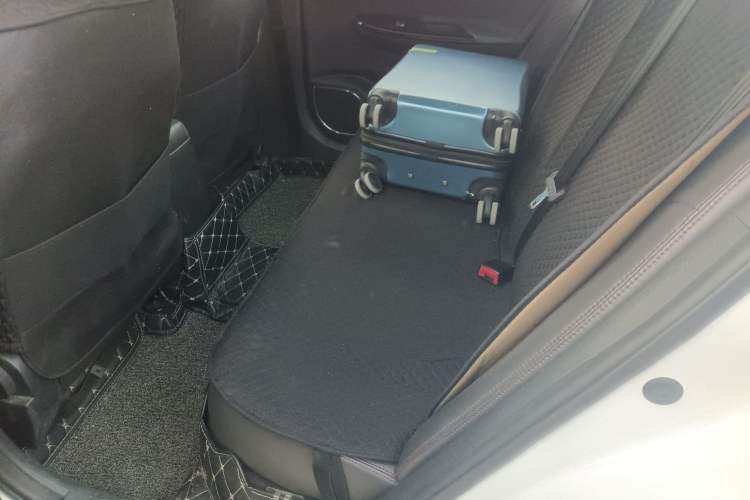 Used BYD e5 2016 300 Luxury Edition
