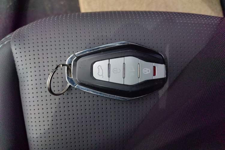 Used Chery New Energy Boundless Pro 2022 301km LingShou Edition Lithium Iron Phosphate
