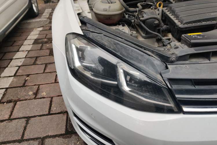 Used Volkswagen Golf 2017 1.6L Automatic Comfort Million-Vehicle Anniversary Edition