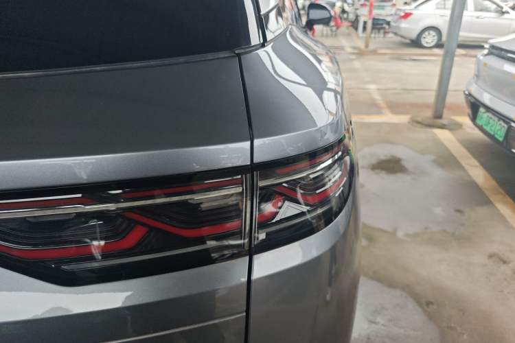 Used BYD Song L DM-i 2025 Intelligent Driving Version 112 km Beyond-Range Type