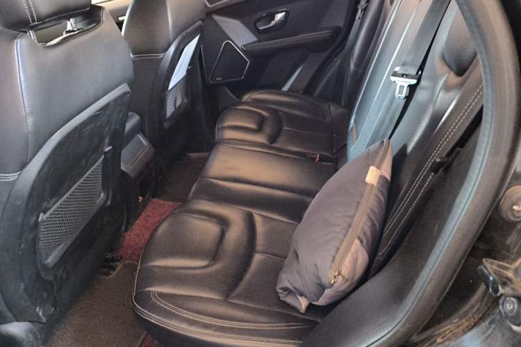 Used Land X7 2016 2.0T Panoramic Prestige Edition