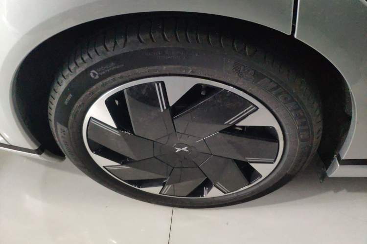 Used XPeng X9 2024 702 Ultra-Long Range Max
