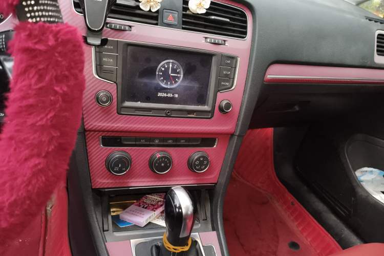 Used Volkswagen Golf 2017 1.6L Automatic Comfort Million-Vehicle Anniversary Edition