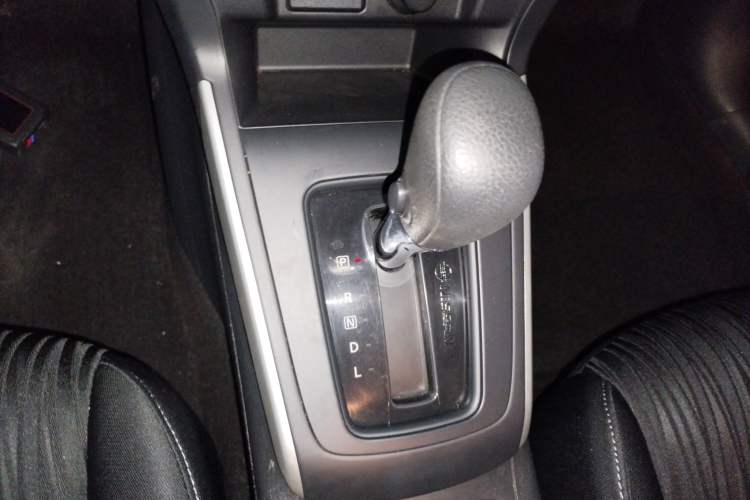 Used Nissan Sylphy 2019 Classic 1.6XE CVT Comfort Edition Gear Lever