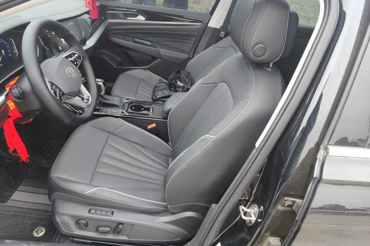 Used Volkswagen Passat 2024 380TSI Starry Dragon Edition
