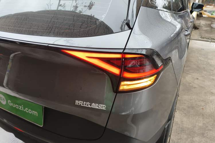 Used Kia Sportage (Chinese Domestic Model) 2023 2.0T Two-Wheel-Drive Prestige Edition
