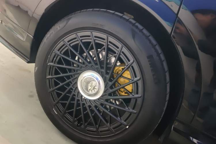 Used Hima AITO M9 2025 Extended-Range Ultra Version 52 kWh 6-Seater