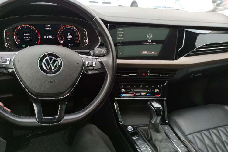 Used Volkswagen Passat 2021 330TSI Luxury Edition
