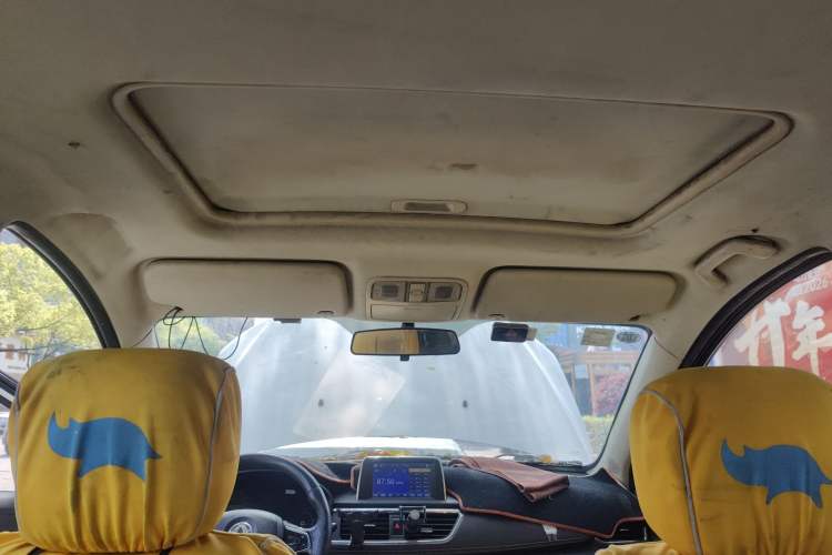 Used Dongfeng Fengon 370 2018 S370 1.5L Manual Luxury 5-Seater Headliner