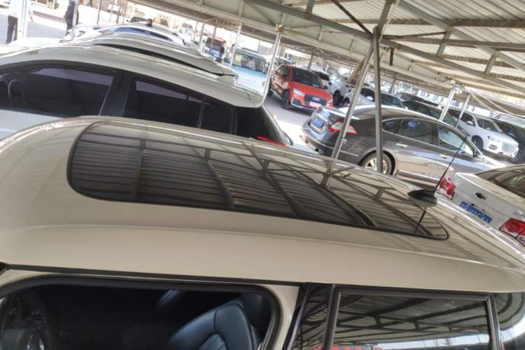 Used MINI 2018 1.5T ONE Five-Door Edition Roof