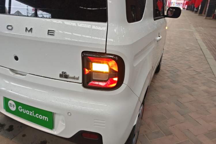 Used Geely Galaxy Panda 2024 Facelifted Panda Mini 200km Dragon Edition Right Rear Taillight