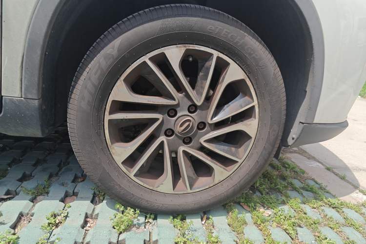 Used GAC Trumpchi GS4 2015 200T G-DCT Elite Edition Right Front Wheel Hub