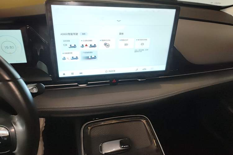 Used AION S Plus 2022 80 Tech Edition Audio And AC Panel