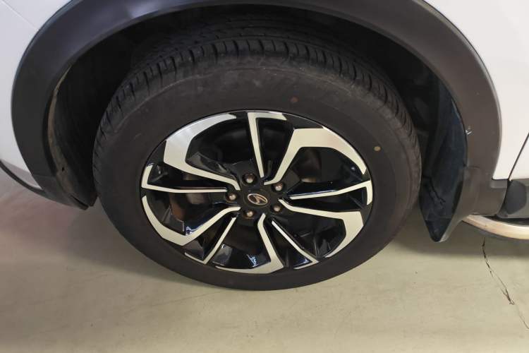 Used Soueast DX7 2018 Prime 1.5T Manual Smart Connect Starry Edition China V Standard Exterior 4