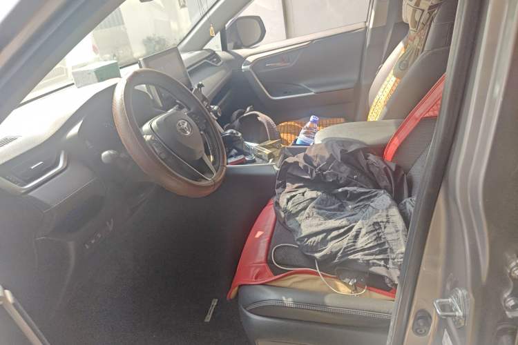 Used Toyota RAV4 2021 Dual-Engine 2.5L E-CVT Four-Wheel Drive Elite PLUS Edition Left Front Seat