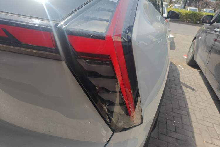 Used Geely Auto FX11 2023 1.5TD DCT Prestige Edition
