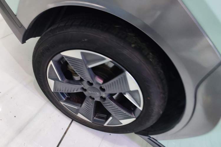 Used AION Y 2022 70 Intelligent Edition Lithium Iron Phosphate