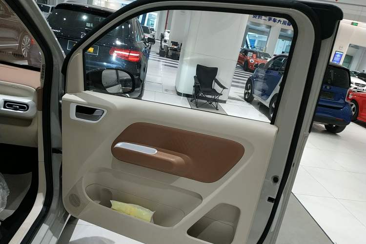 Used Wuling Hongguang MINIEV 2024 3rd Generation 215km Youth Edition