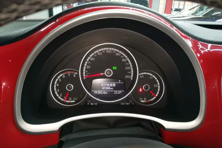 Used Volkswagen Beetle 2015 180TSI Convertible Edition
