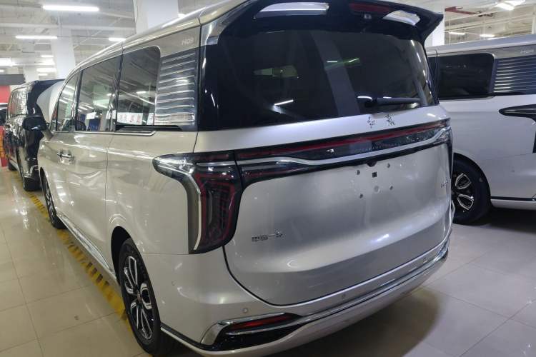 Used Hongqi HQ9 2023 2.0T Smart Connect Flagship Edition