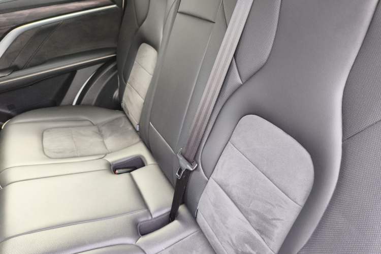 Used Haval H6 2023 National Trend Edition 1.5T Automatic Urban Version Left Rear Seat