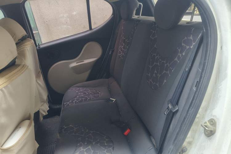 Used Chery QQ 2013 1.0L Manual Happy Edition