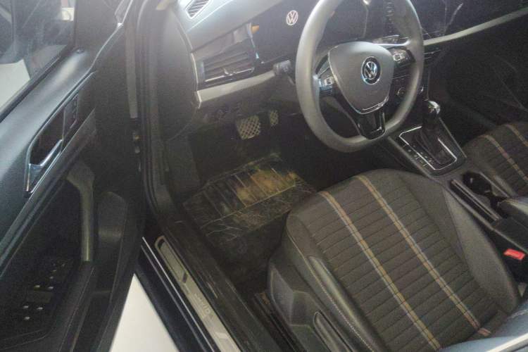 Used Volkswagen Lavida 2022 1.5L Automatic Vision Edition Driver Seat