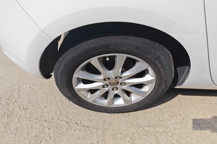 Used Buick GT 2014 XT 1.6L Automatic Fashion Edition